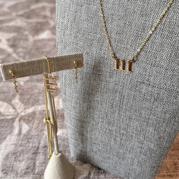 Intuition Angel Number 111 18k Gold PVD Inspirational Bracelet Waterproof - Picture 4 of 4